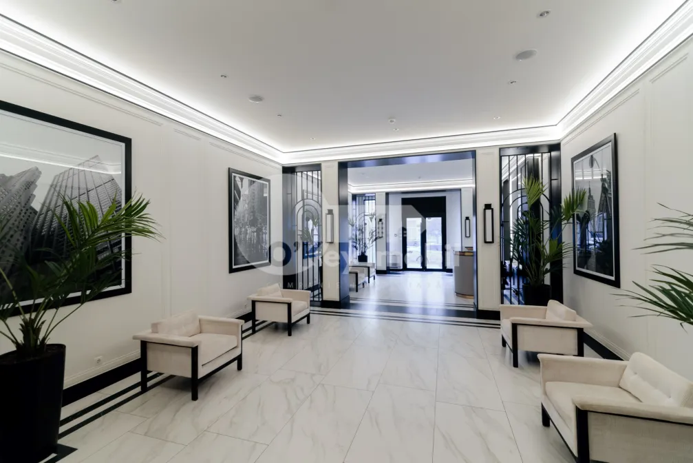 Oficiu, Centru, MIHAI EMINESCU