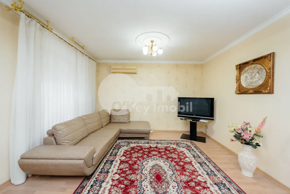 Casă, Centru, DÎMBULUI