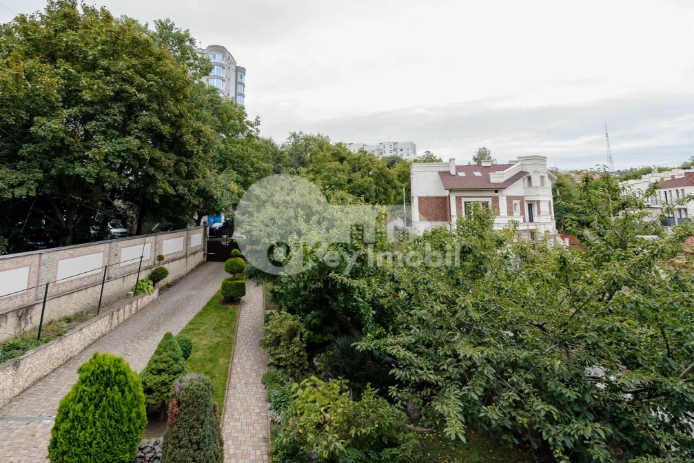 Casă, Centru, DÎMBULUI