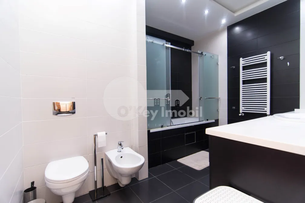 Apartament, Centru, PETRU RAREȘ