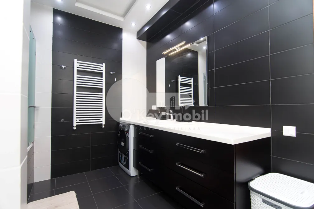 Apartament, Centru, PETRU RAREȘ