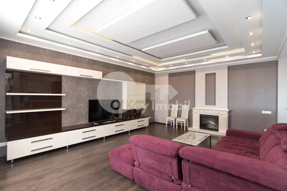 Apartament, Centru, PETRU RAREȘ