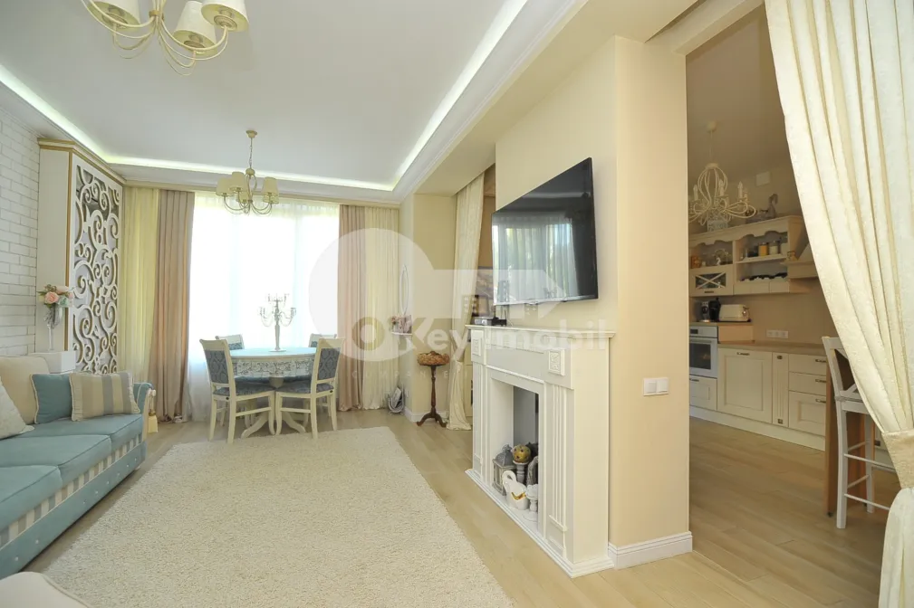 Дом, Центр, МОАРА РОШИЕ