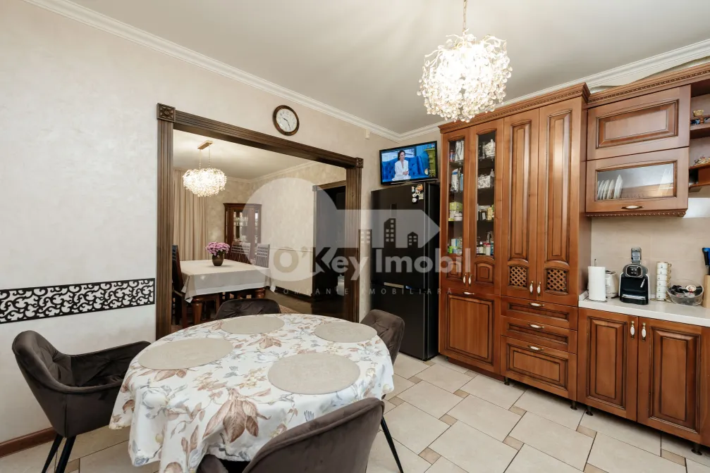 Casă, Buiucani, ION LUCA CARAGIALE