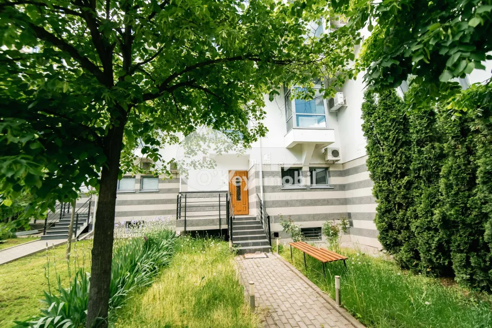 Oficiu, Centru,  ALEXANDR PUȘKIN