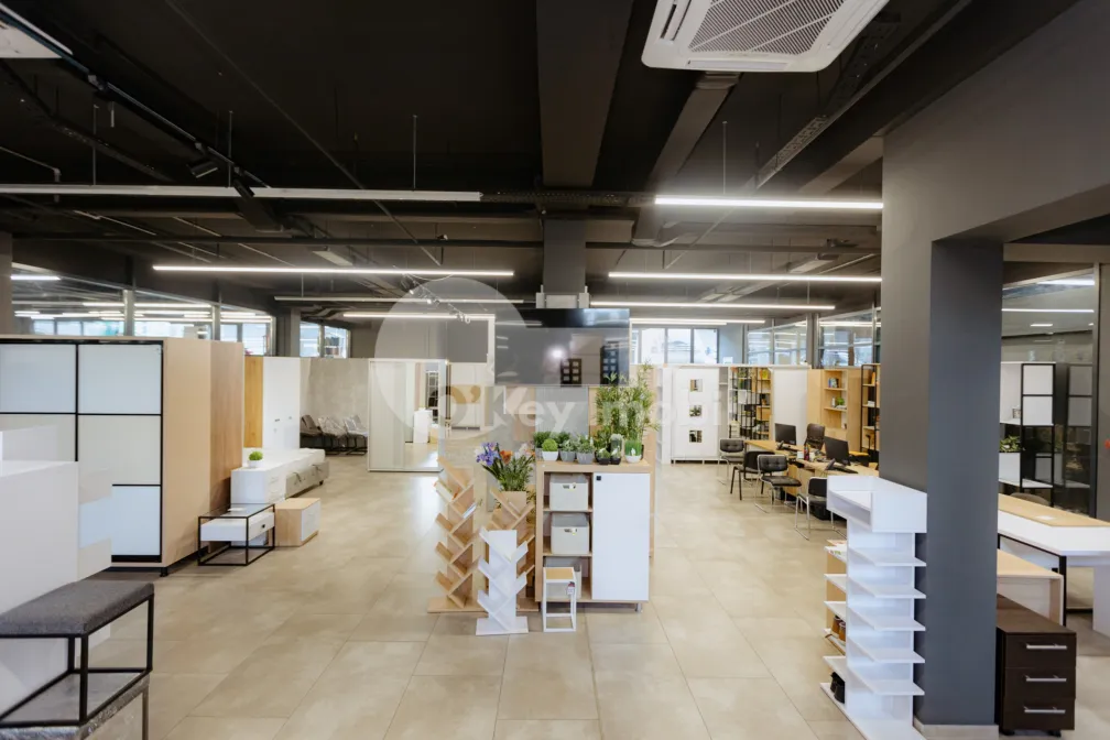 Spațiu comercial, Râșcani, PETRICANI