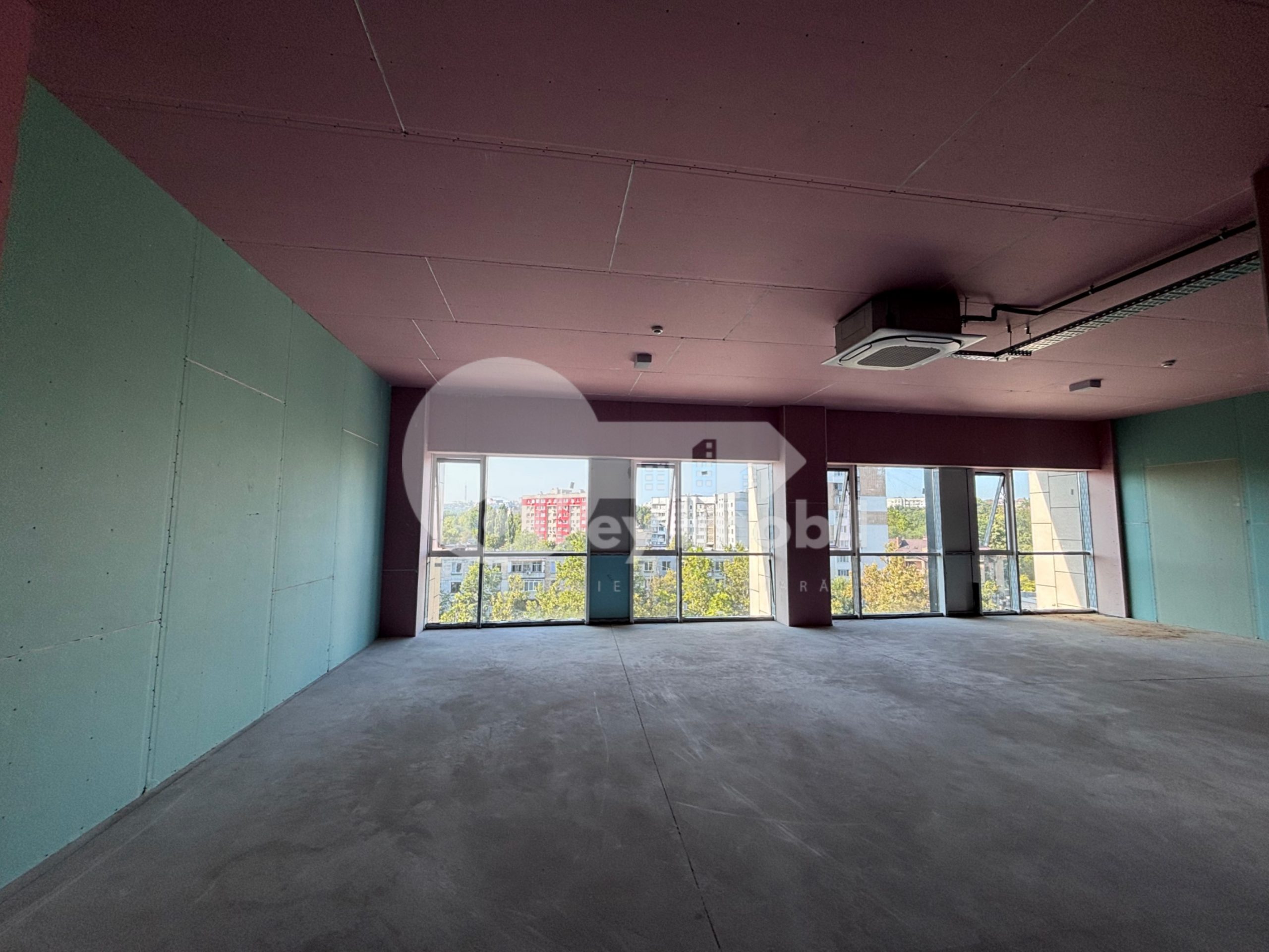 Офис, Буюканы, КАЛЯ ЕШИЛОР