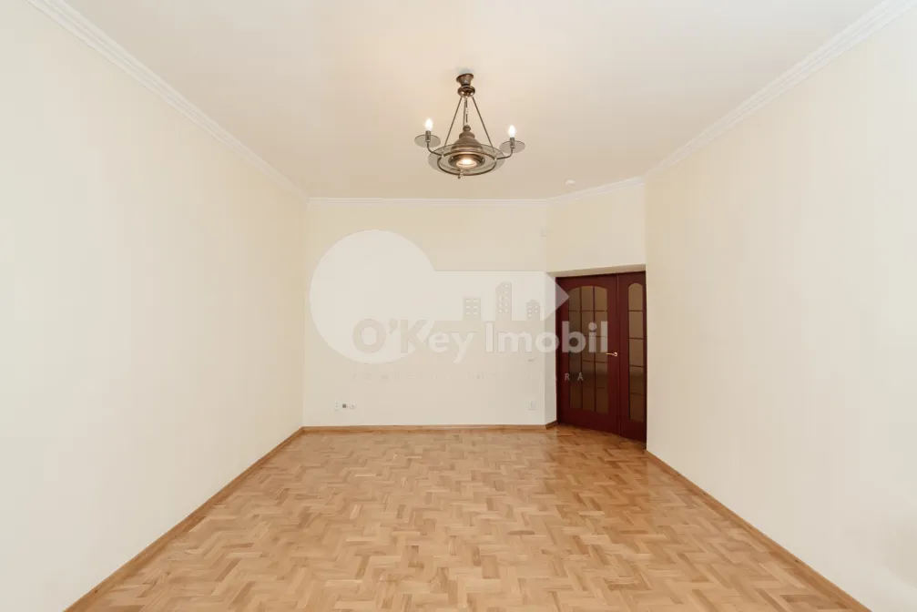 Дом, Телецентр, ВАЛЕРИУ КУПЧА