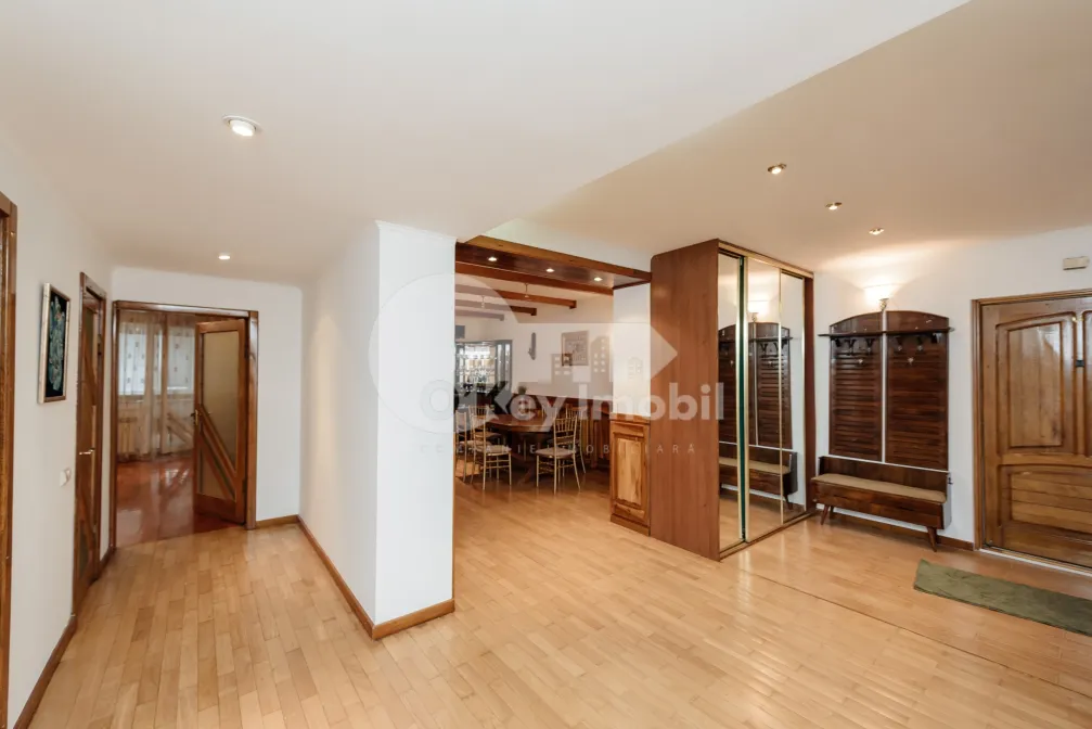 Apartament, Buiucani, GEORGE CĂLINESCU