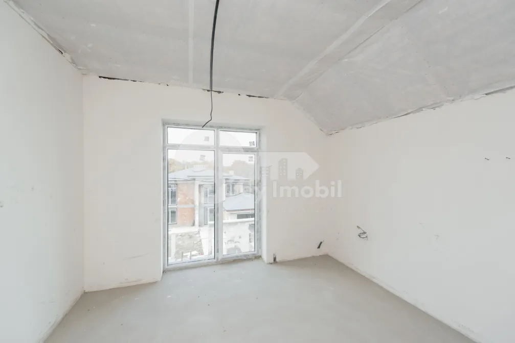 Дом, ПОЯНА ДОМНЯСКЭ