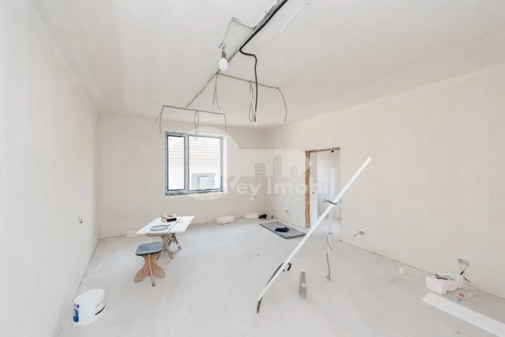 Casă, Codru, PLAIULUI