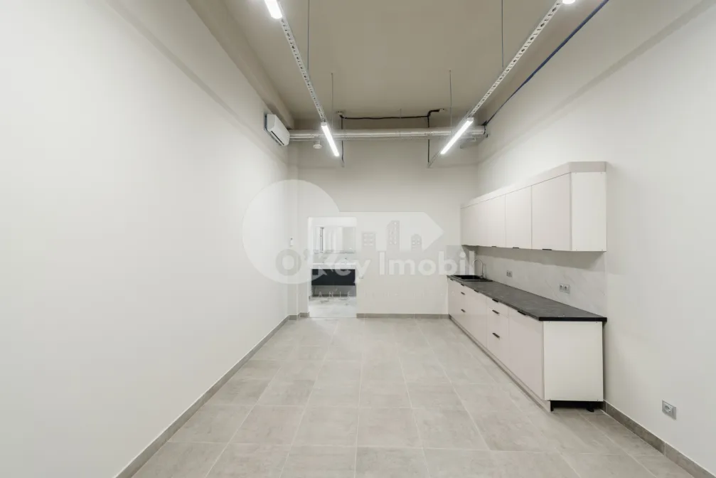 Комм. помещение, Центр, КОЛУМНА