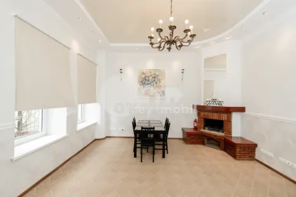 Офис, Центр, ЩУСЕВА