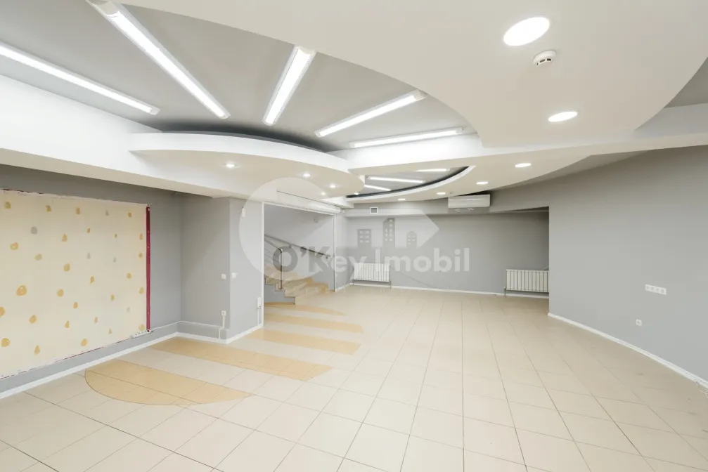 Spațiu comercial, Centru, 31 AUGUST