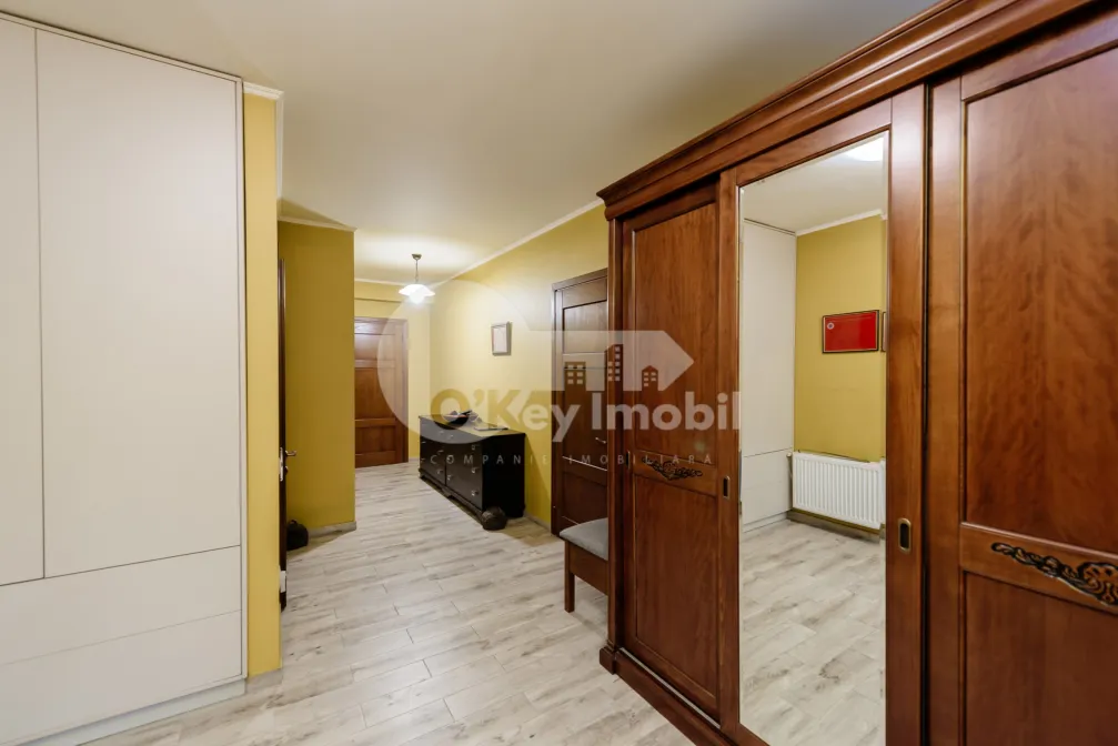 Apartament, Centru, MELESTIU