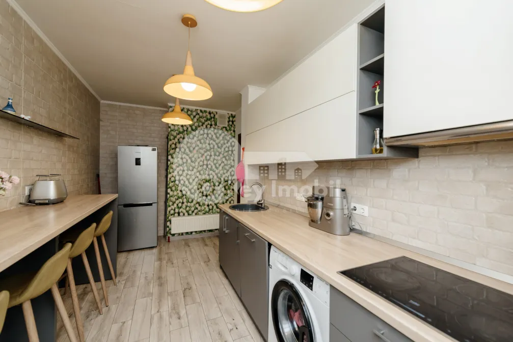 Apartament, Centru, MELESTIU