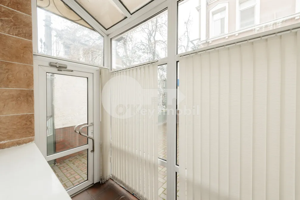 Офис, Центр, БЭНУЛЕСКУ БОДОНИ