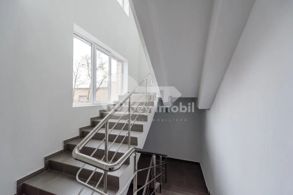 Офис, Буюканы, БУКУРИЕЙ