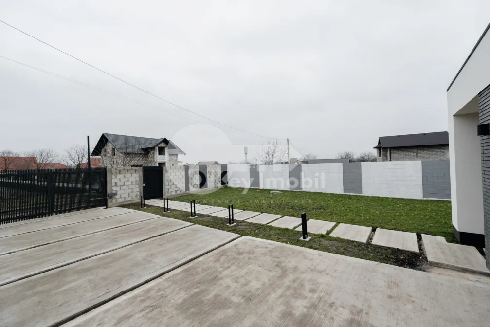 Дом, КОЖУШНА