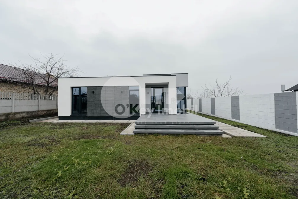 Дом, КОЖУШНА