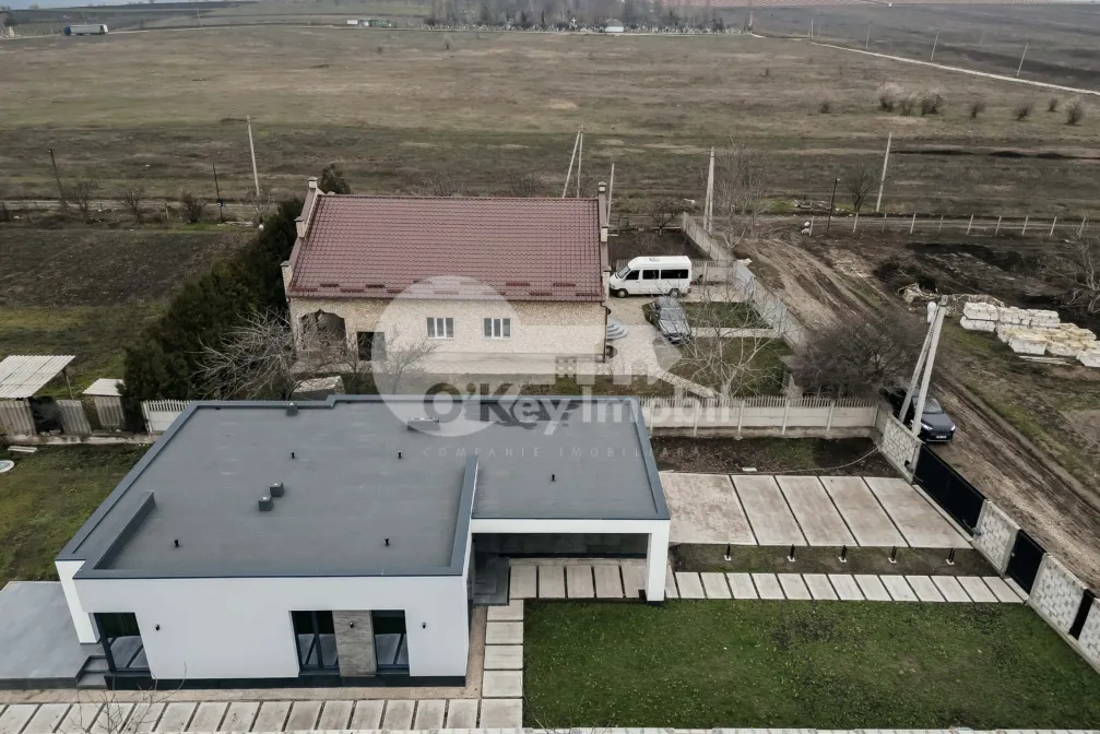 Дом, КОЖУШНА