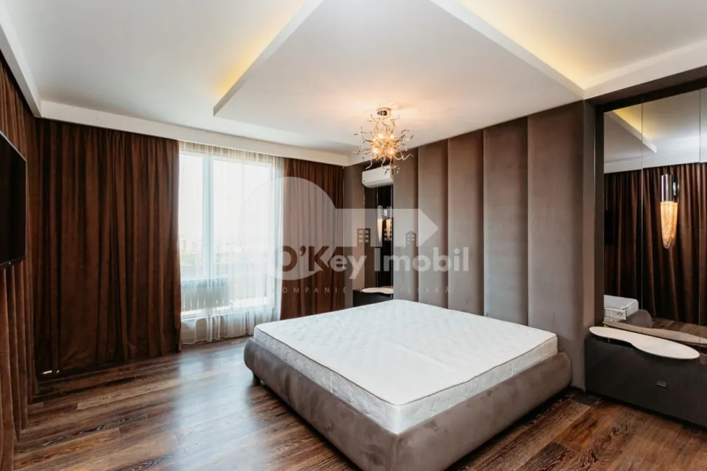 Пентхаус, Центр, ЛЕВ ТОЛСТОЙ