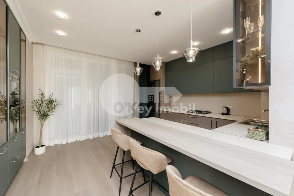 Townhouse, Botanica, PĂȘUNILOR