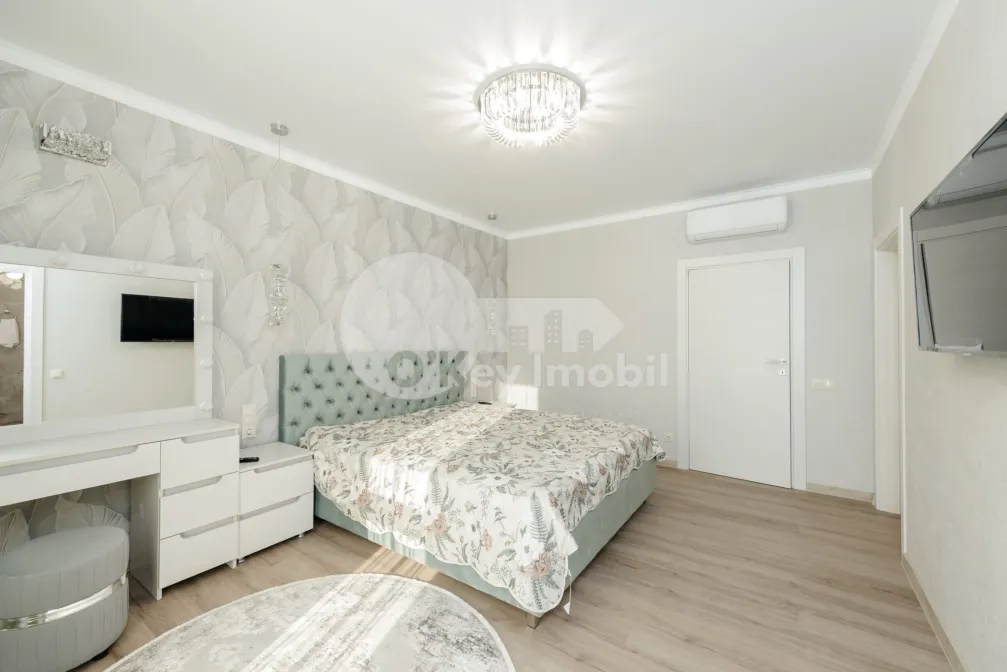 Townhouse, Botanica, PĂȘUNILOR