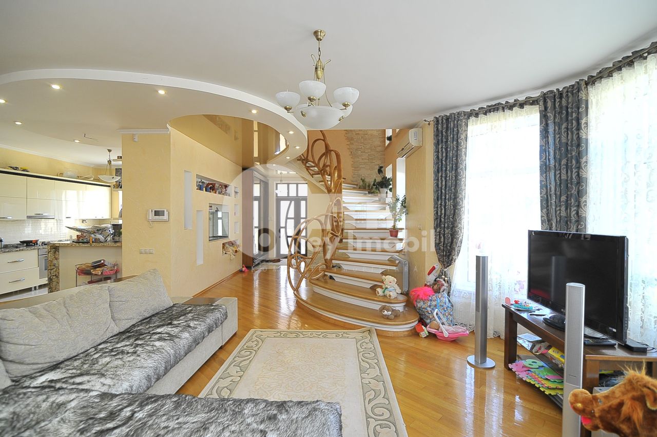 Casă, Telecentru, HÂNCEȘTI