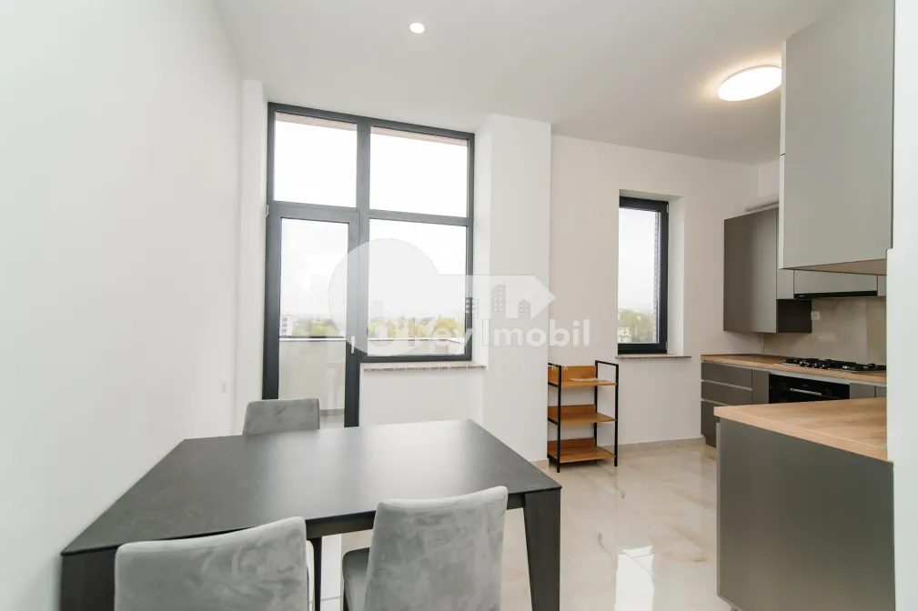 Квартира, Центр, А. МАТЕЕВИЧ