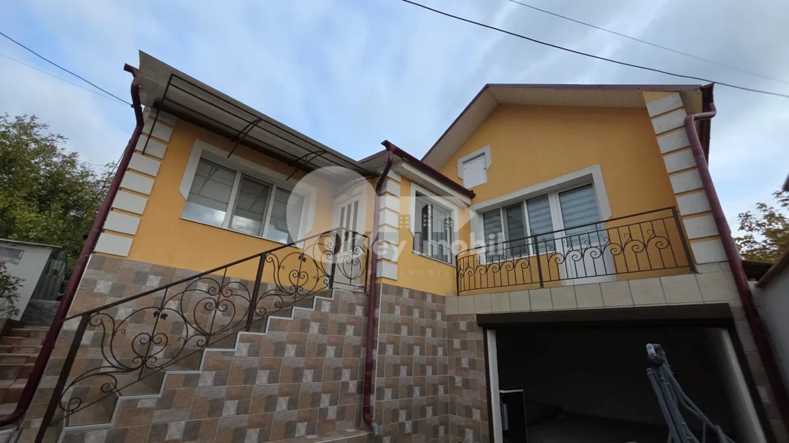 Дом, ЯЛОВЕНЫ