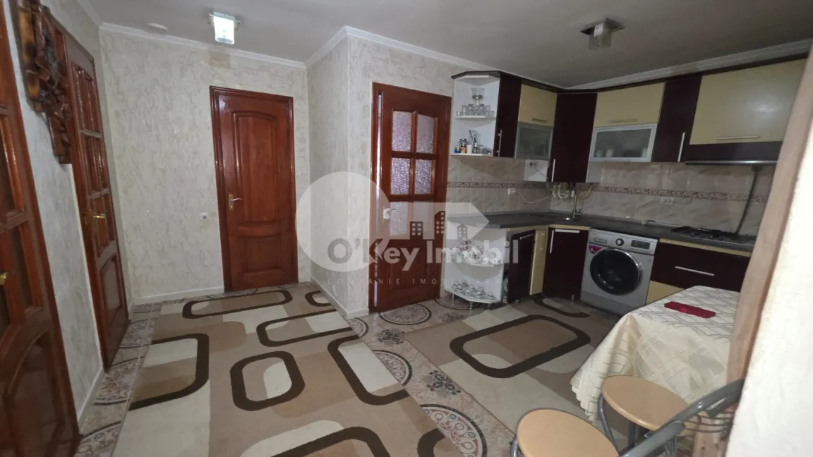 Дом, ЯЛОВЕНЫ