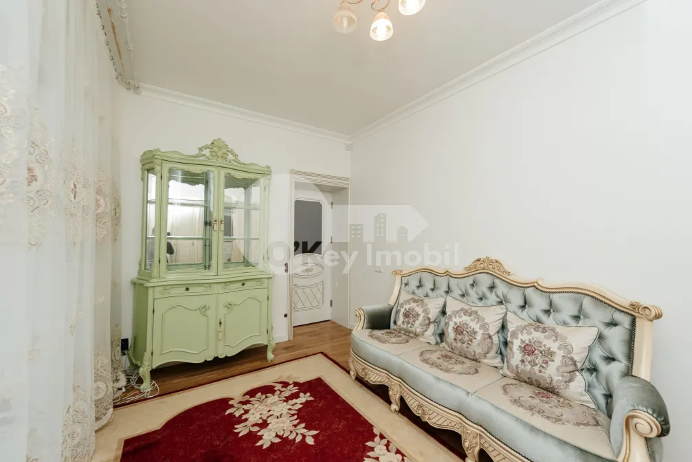 Дом, ДУМБРАВА