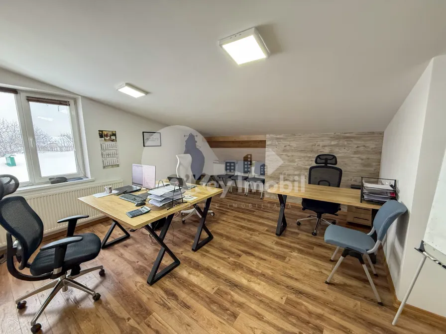 Oficiu, Centru, ARMENEASCĂ