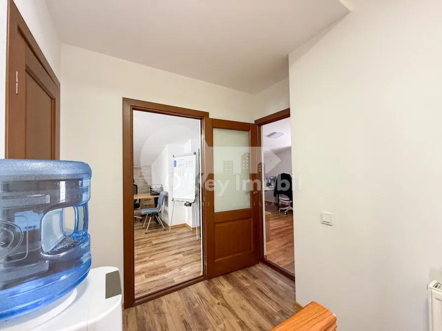 Oficiu, Centru, ARMENEASCĂ