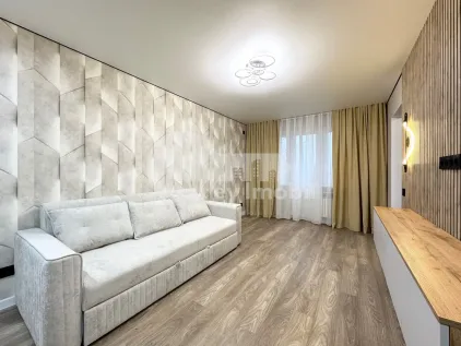 Apartament, Centru, TRANDAFIRILOR