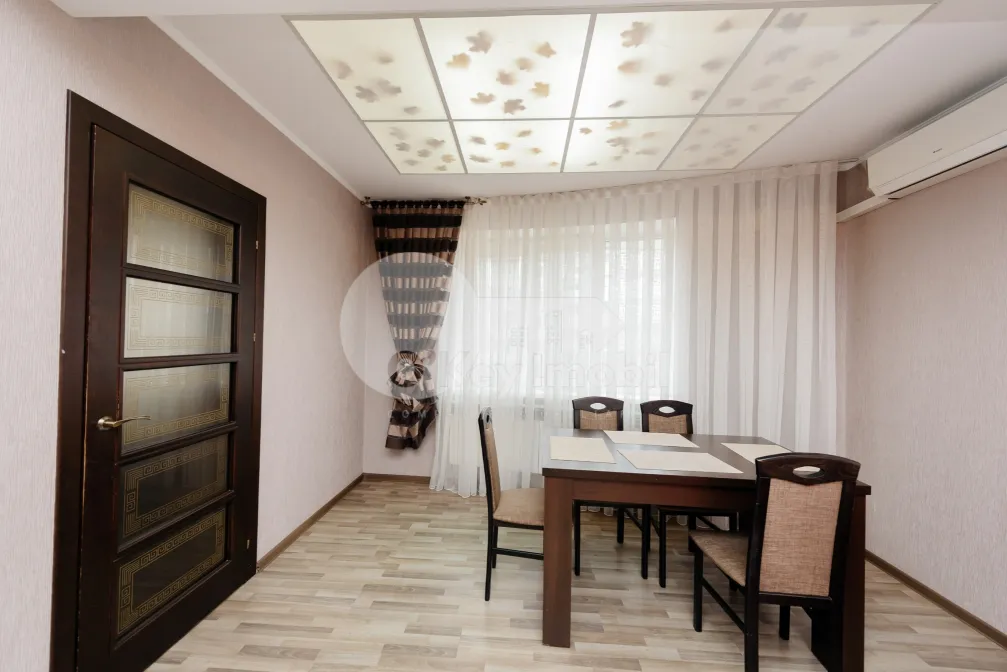 Apartament, Buiucani, LIVIU DELEANU