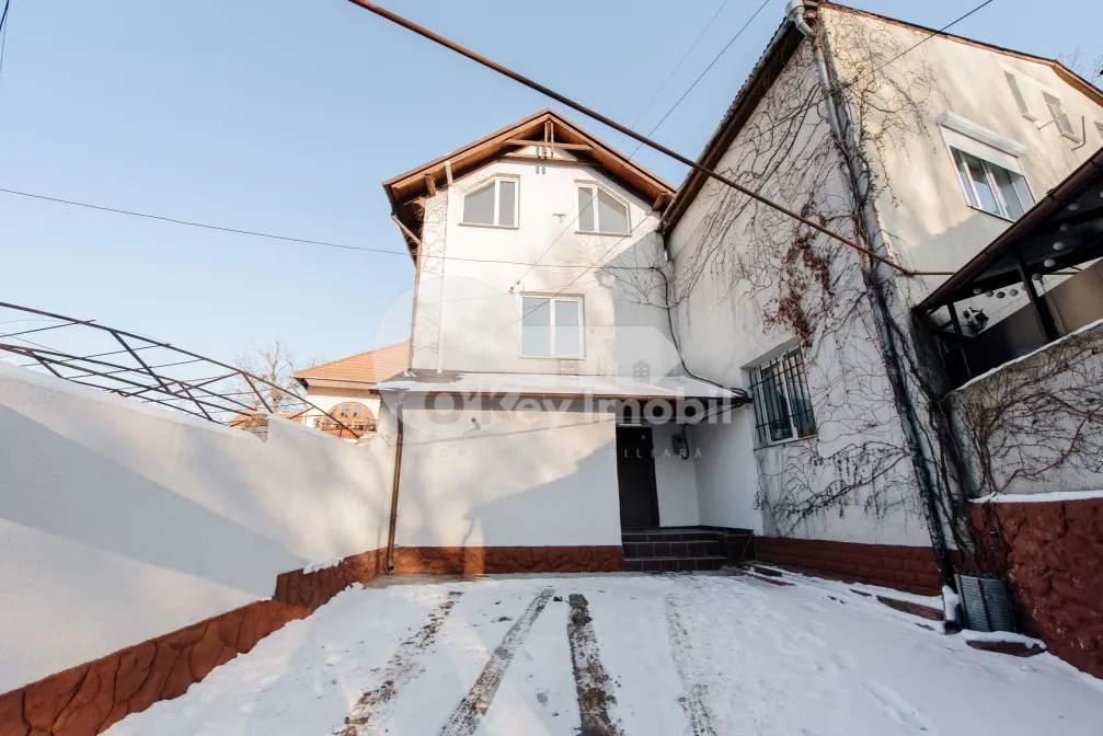 Oficiu, Centru, ALEXEI ȘCIUSEV