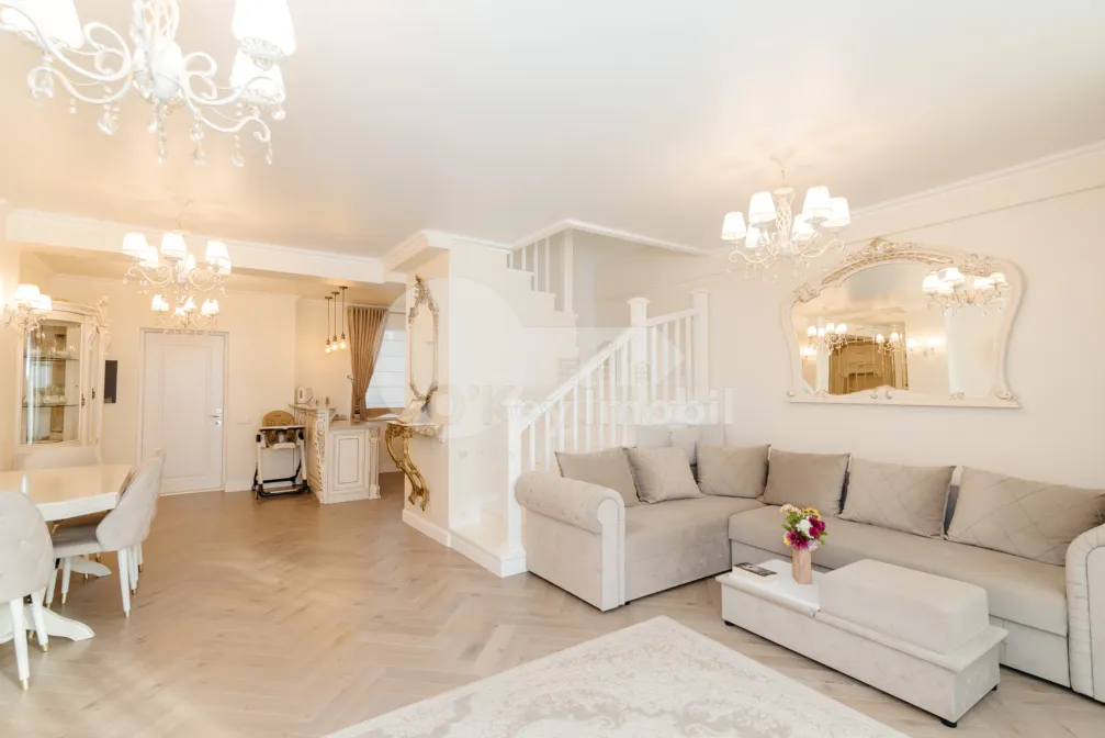 Таунхаус, Центр, МЕЛЕСТИУ