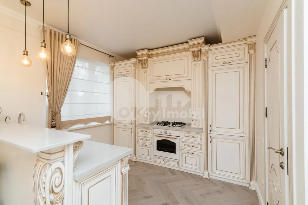 Townhouse, Centru, MELESTIU