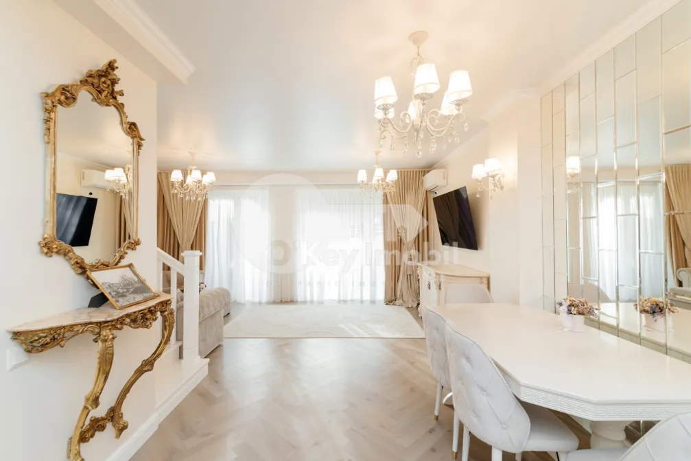 Townhouse, Centru, MELESTIU