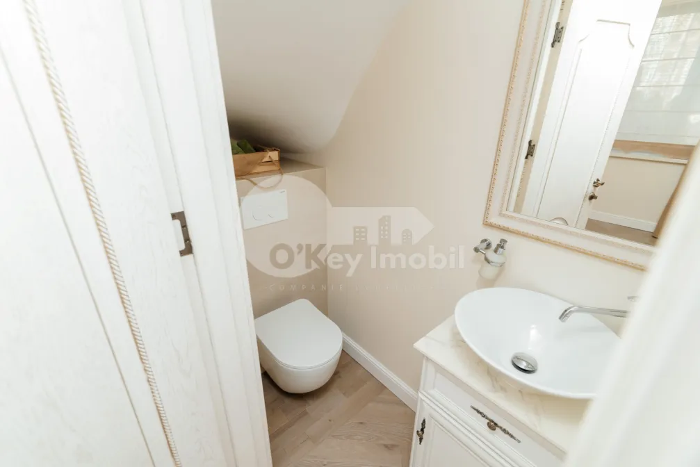 Townhouse, Centru, MELESTIU