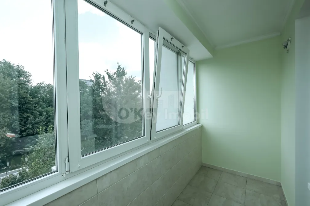 Apartament, Centru, TOMA CIORBĂ