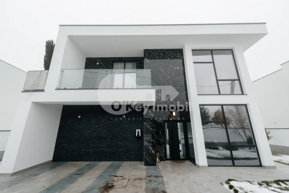 Дом, ПОЯНА ДОМНЯСКЭ