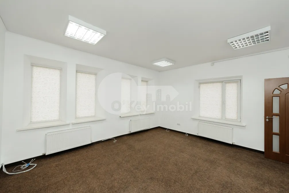 Oficiu, Centru, ALEXEI ȘCIUSEV