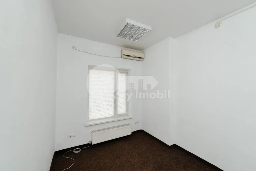 Oficiu, Centru, ALEXEI ȘCIUSEV