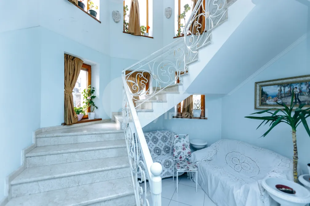 Дом, Центр, СФЫНТУЛ ГЕОРГЕ