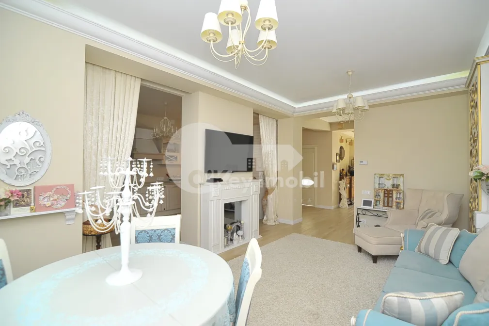 Дом, Центр, МОАРА РОШИЕ