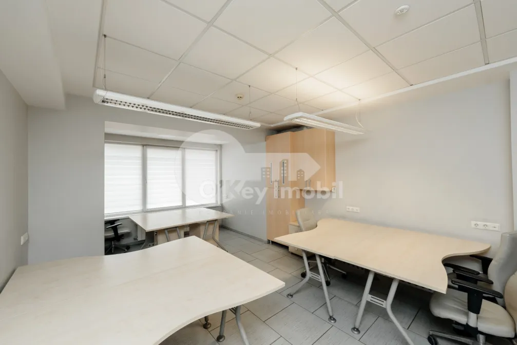 Spațiu comercial, Râșcani, RENAȘTERII NAȚIONALE