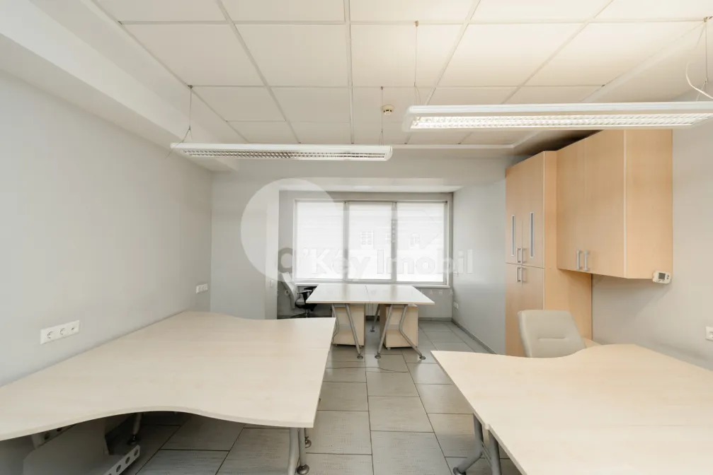 Spațiu comercial, Râșcani, RENAȘTERII NAȚIONALE